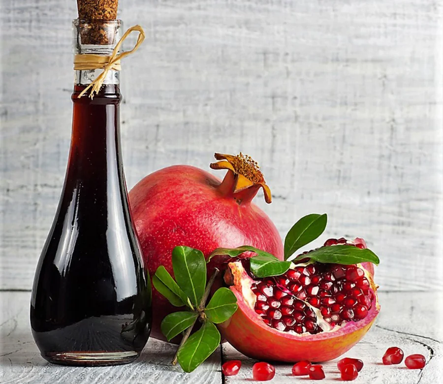 Ev Yapımı Nar Ekşisi Cam Şişe 1 KG - Görsel 1